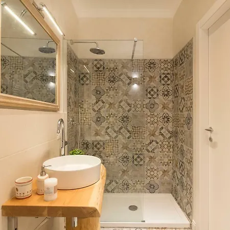 Apartament Pandora *